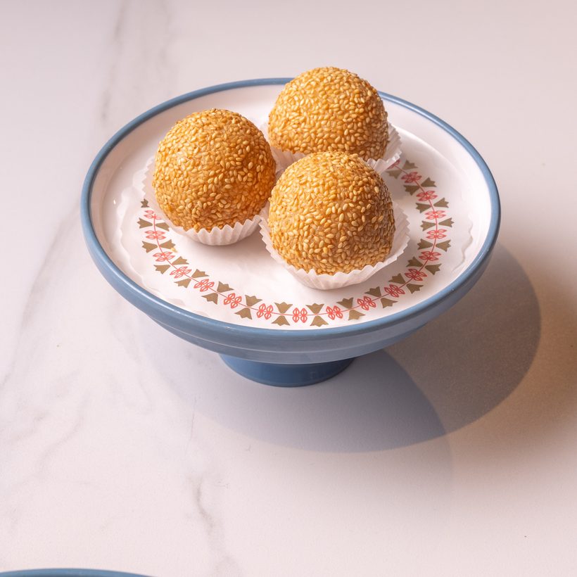 Deep Fried Sesame Balls w/ Red Bean
