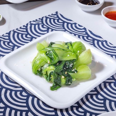 Stir Fried Baby Bok Choi w/ Garlic